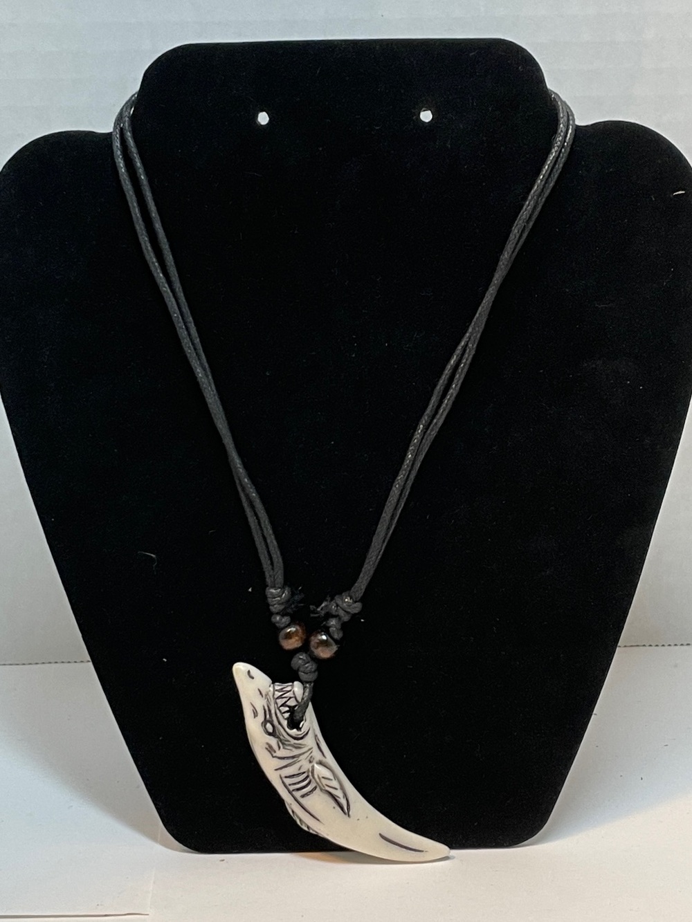 SHARK HEAD ON TOOTH Pendant Charm Adjustable Rope Necklace (CARVED-B0NE-LOOK)